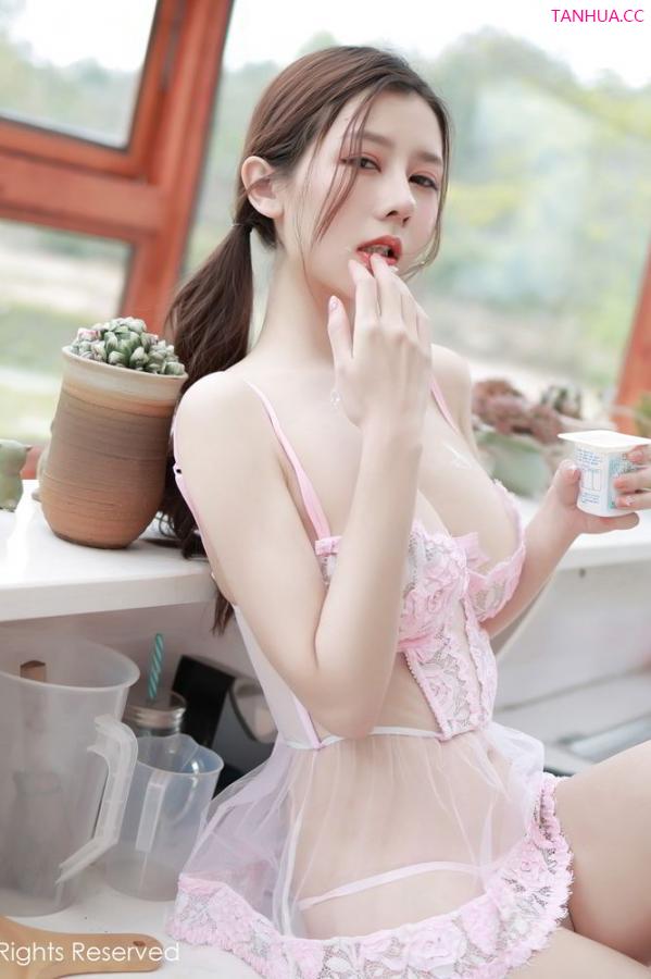 尹甜甜  [XiuRen]高清写真图 2021.03.29 VOL.3251 尹甜甜第31张图片